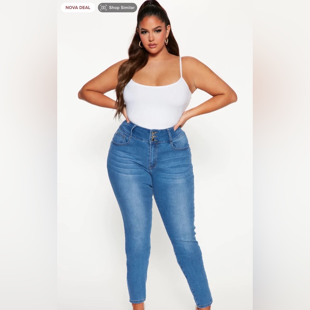 Fashion Nova “Keeping Secrets” skinny jeans